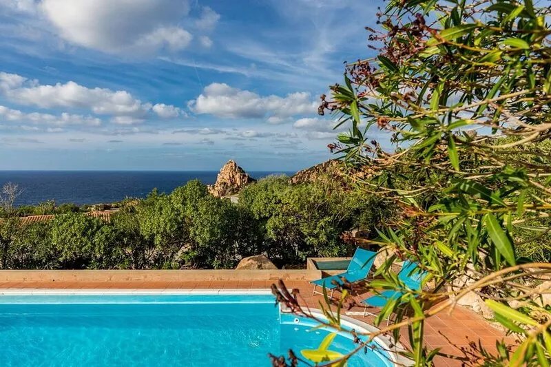 Agave: with pool and seaview