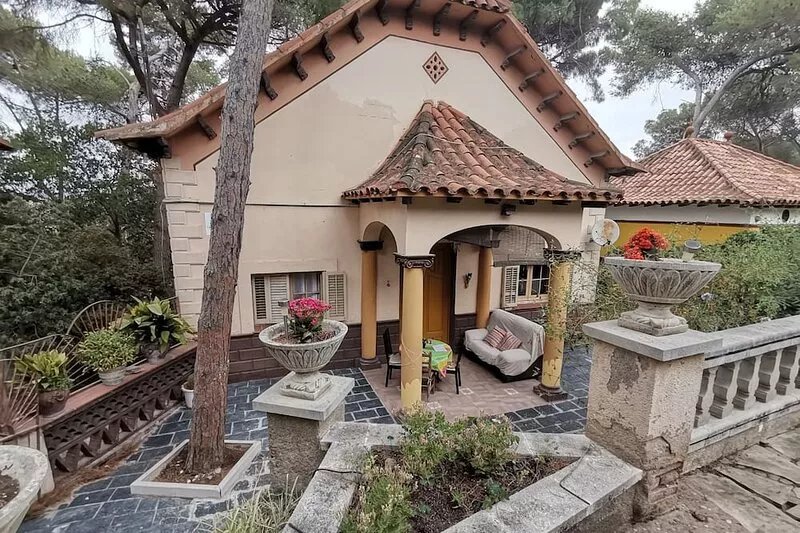 Colonial House 20km from the center of Barcelona