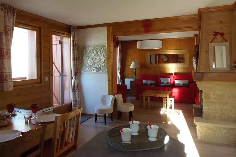 NEW FLAT - TIGNES LE LAC: T5 apartment for 9-11 people, south-west facing, ski-