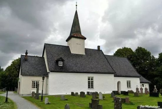 Idd Church Closter