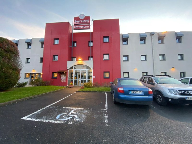 Best Hotel - Montsoult La Croix Verte