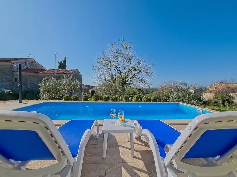 Brand new 2019 villa with pool, barbecue, WiFi, bicycles, dishwasher, washing