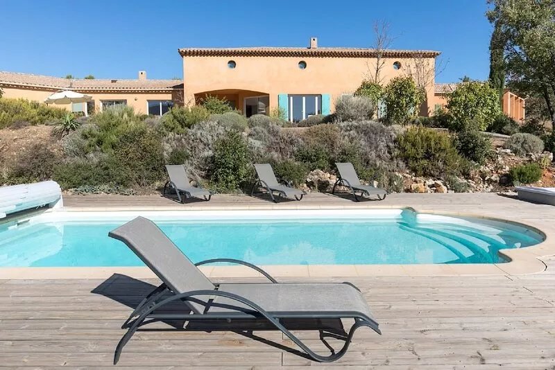 Beautiful villa in the vineyards