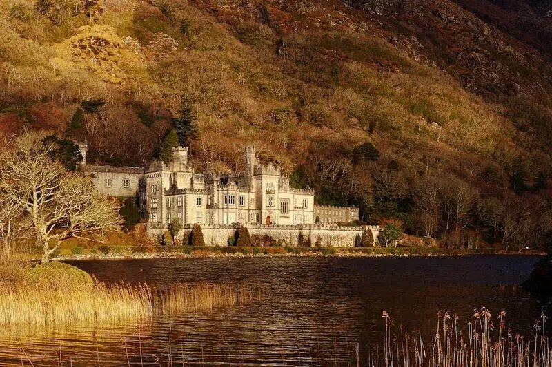 Property 444 - Clifden - sleeps 11 guests  in 6 bedrooms