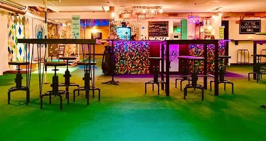 Rollers Mini-Golf Bar