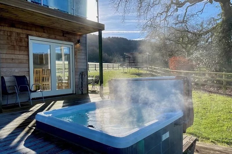 Blackdown Views - New 6 Bedroom Eco House