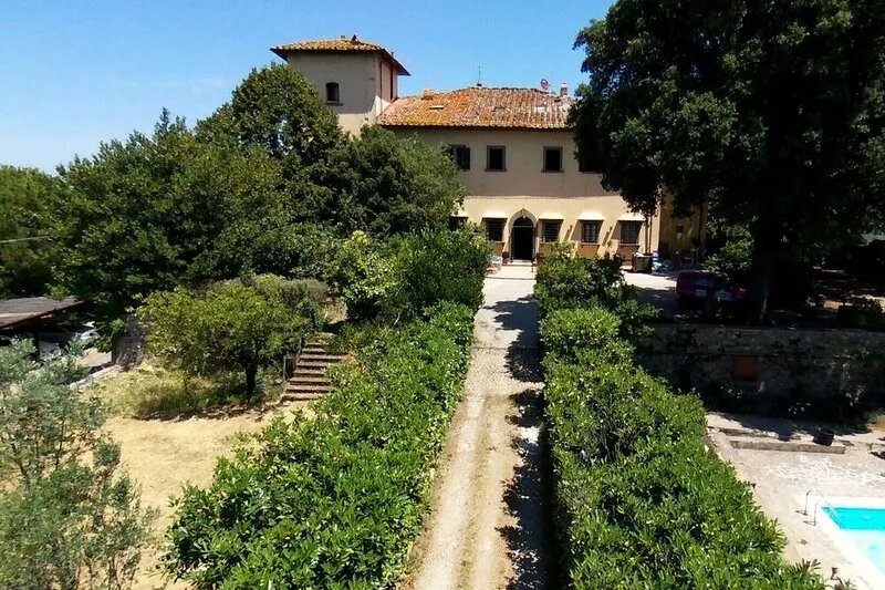 Relais historic home in the heart of Chianti, only 15 Km from Siena and Florence