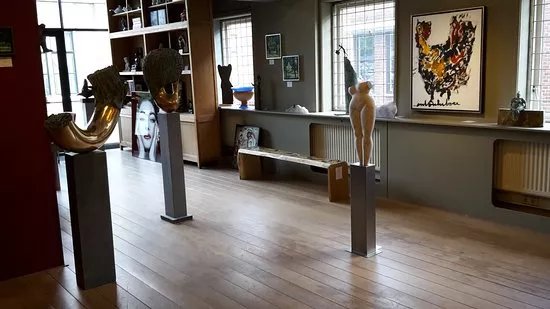 Galerie Peter Leen XL