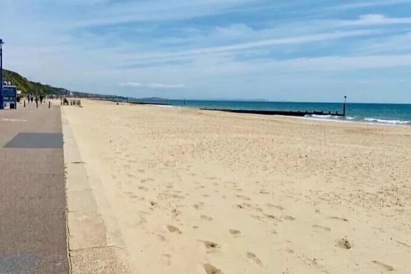 The Boho - Large house - 4 min walk Town/Beach