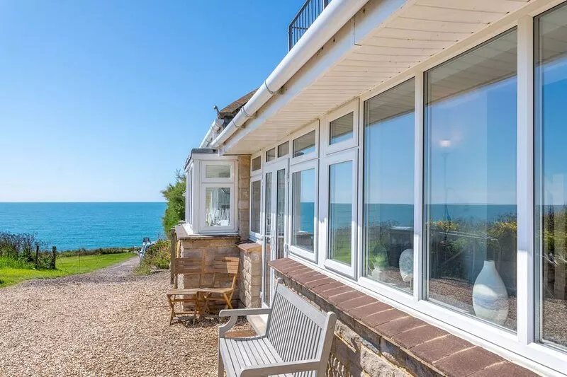 Chesil Watch - sleeps 10 people
