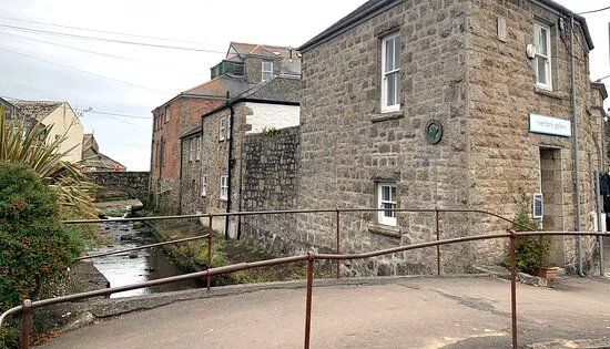 Riverbank Gallery