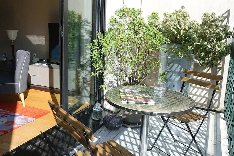 Montparnasse district, very nice comfortable apartment with terrace