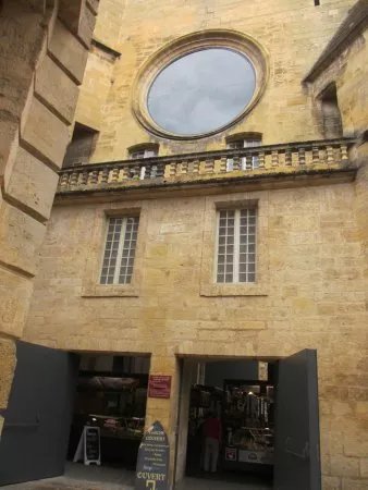 Marche Couvert - Marche Alimentaire de Sarlat