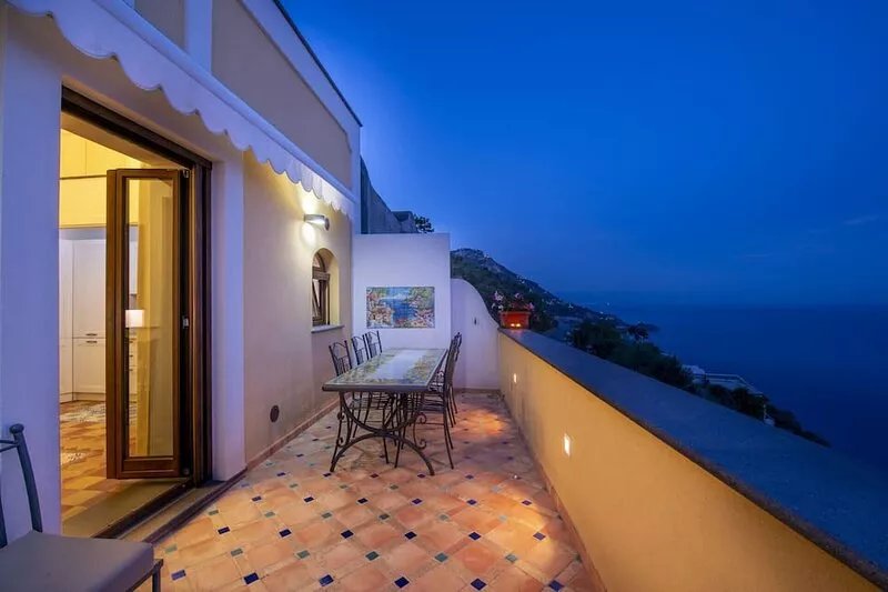 Golden Vaults, at few stairs from the road. It is easy to park in the area