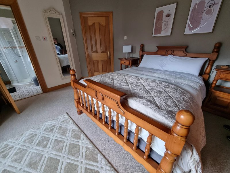 Mayrone House B&B