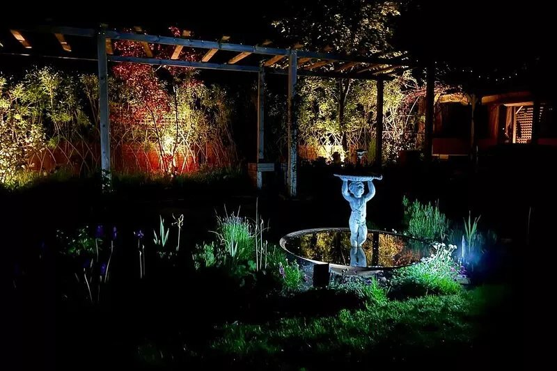 Luxury Barn Stay Sleeps 8