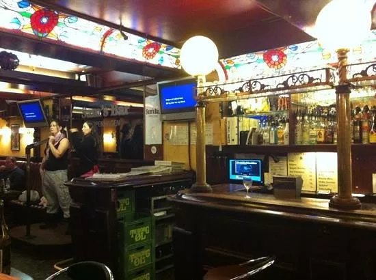 Sam's Bar & Karaoke
