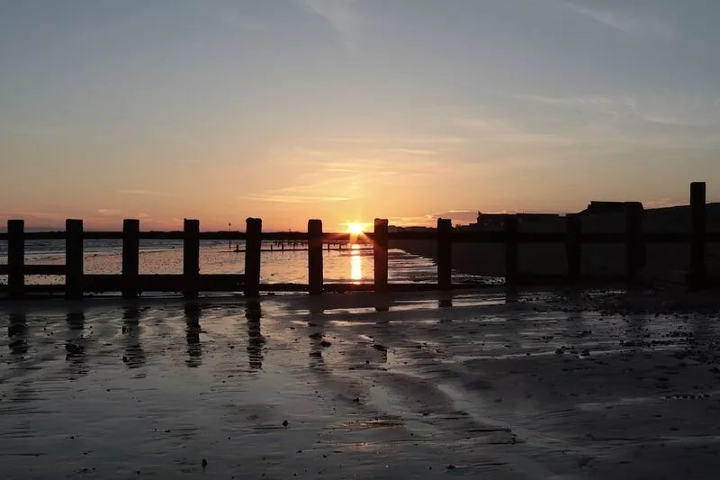 SeaBreeze. 3 Bedroom Bungalow near  West Wittering , Chichester, West Sussex