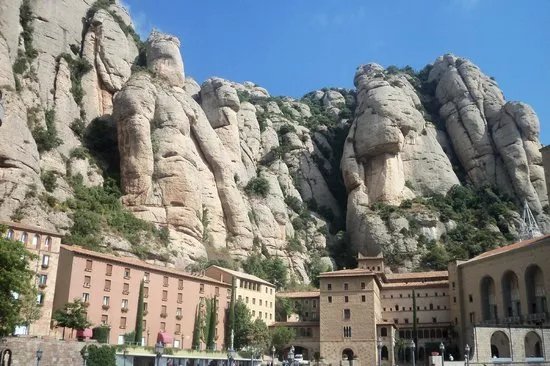 Barcelona Turisme - Afternoon in Montserrat Tour