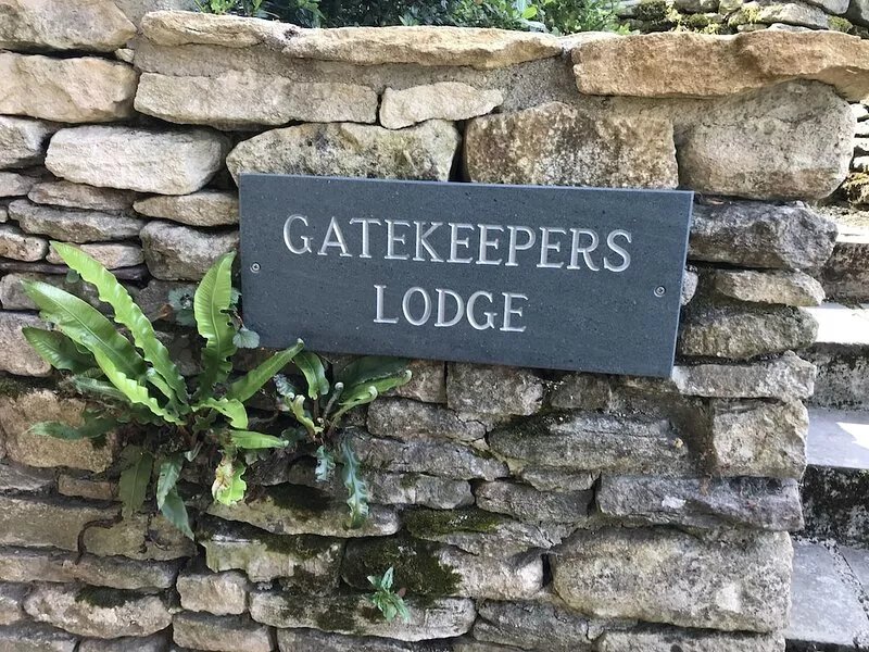 Individual Self-Contained Private cottage with garden at Dyrham Park, near Bath