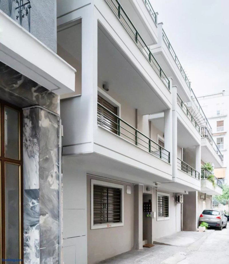 Elysee Apartments