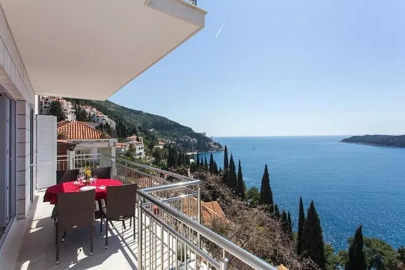 Apartments Villa Ari - Superior Three Bedroom Apartment with Balcony and Sea