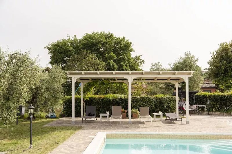 FARMHOUSE PISA HILLS-PAPAVERO. PRIVATE OUTDOOR AREA. POOL & JACUZZI.