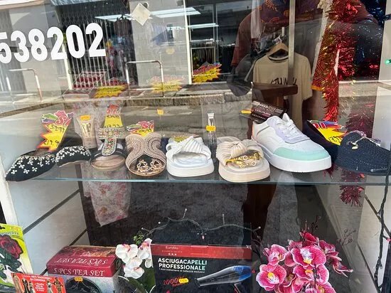 99 Fashion Outlet Stock Store
