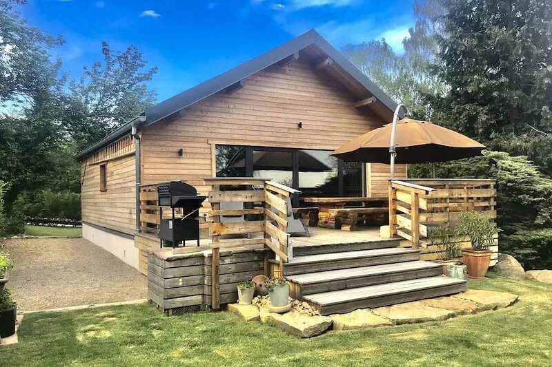 Cosy and comfortable chalet on the edge of a forest - SWIMMING POOL