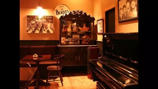 TAXMAN BEATLES BAR