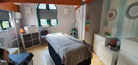 Mayela Redondo - Holistic Therapist