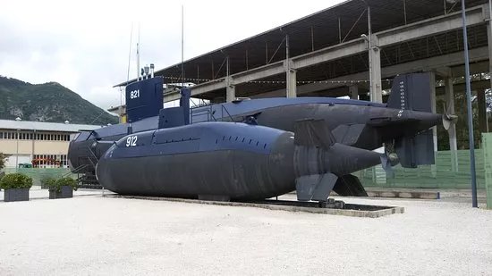 Podmornica P-821 Heroj
