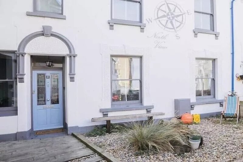 Quirky Victorian Townhouse with Sea View / Sleeps 8 / Luxury bedding
