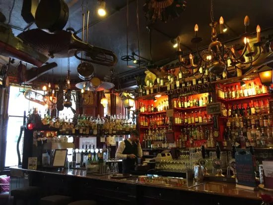 Bar at The Canny Man's