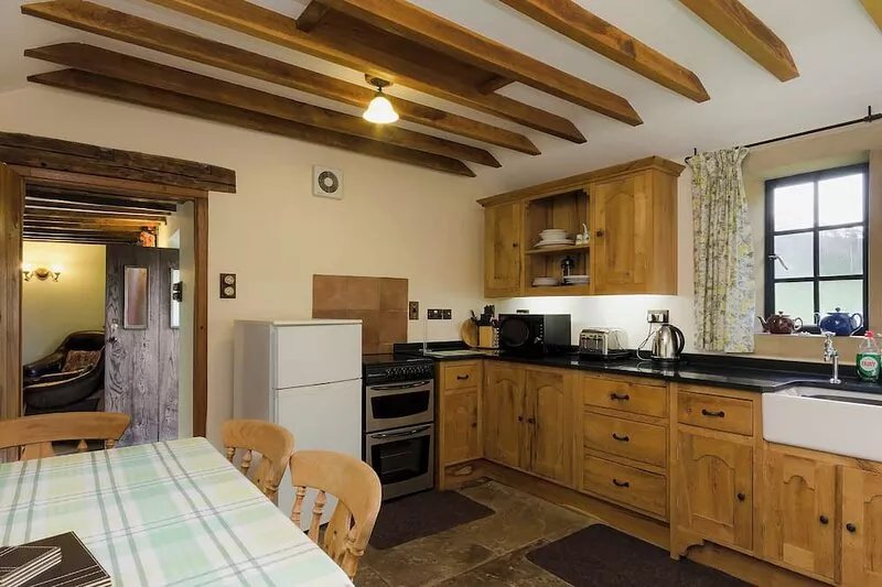 2 bedroom accommodation in Hathersage