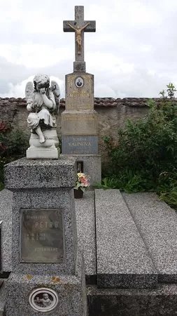 Krec Cemetery