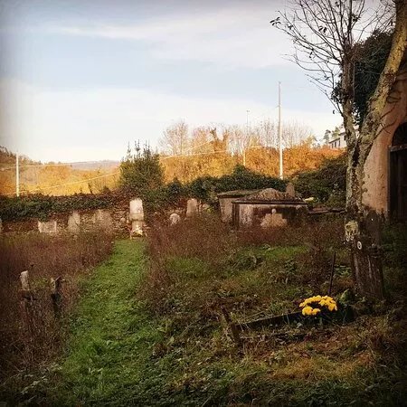 Cimitero Abbandonato Di Ricco Del Golfo