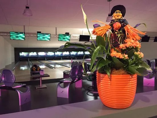Bowling et Laser Game Restaurant La Comete