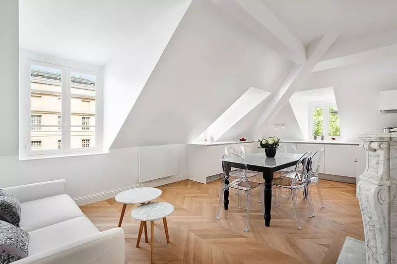 furnished luxury apartment within 50 meters of the Palace of Versailles