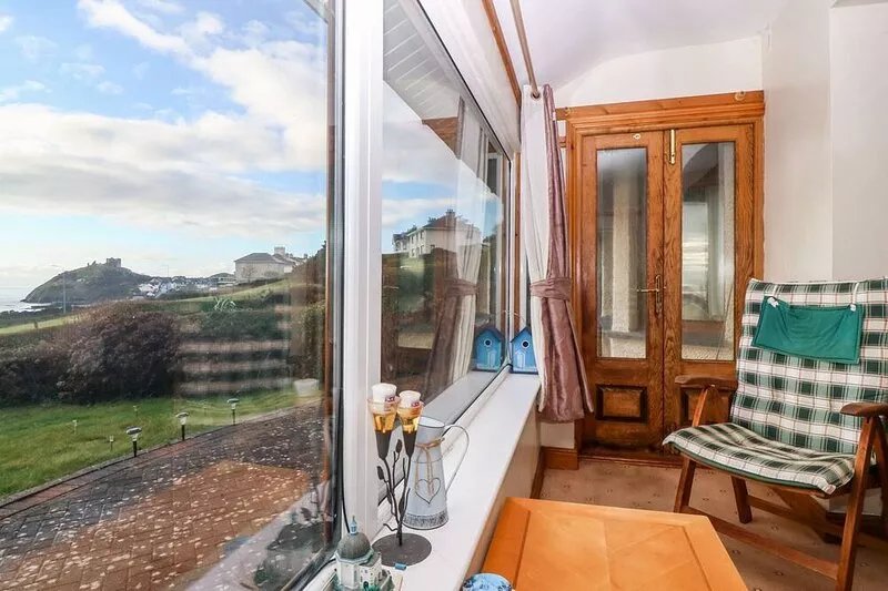 CWM EILIR, pet friendly, country holiday cottage in Criccieth