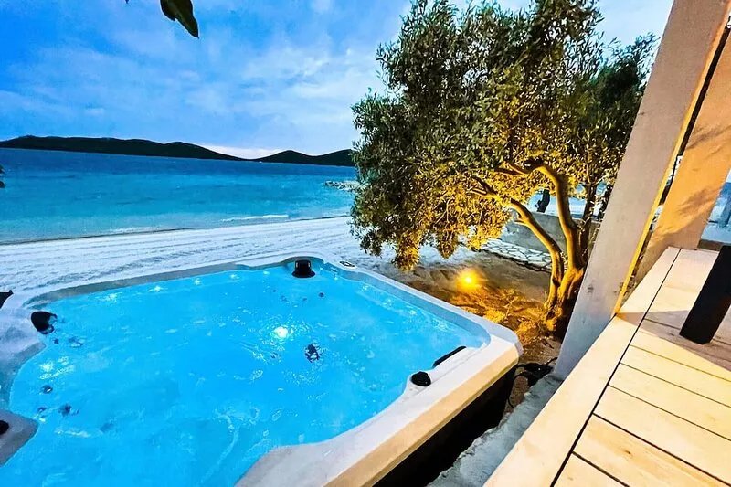 BUQEZ ECO RESORT - Villa 81 - direct by beach
