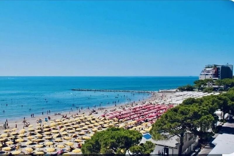 Lovely stone home with garden, in a castle near beach and 1 hour from Venice - 2