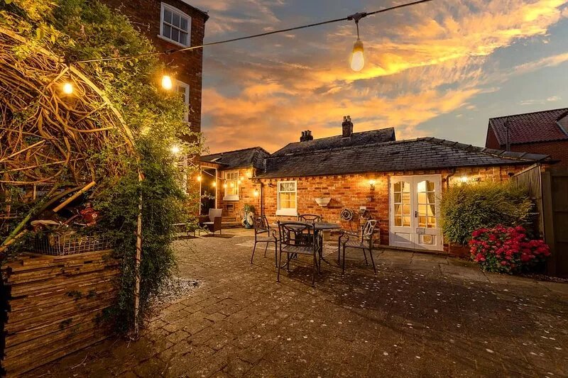 Compton House Snug - your home from home