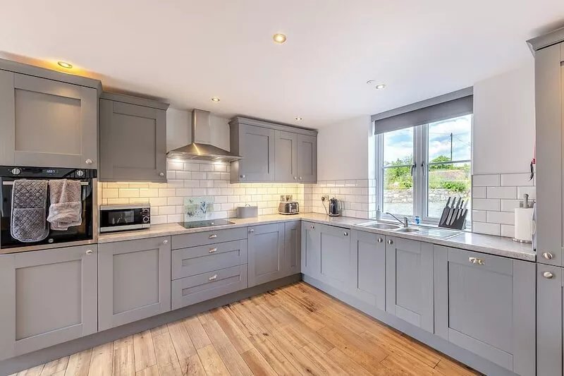 4 bedroom accommodation in Trevor, near Llangollen