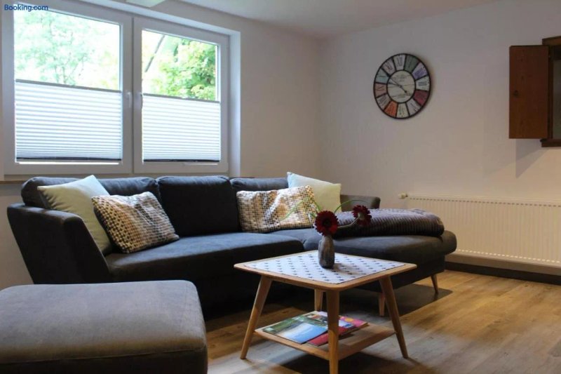 Ferienwohnung & Gastezimmer Schrichten