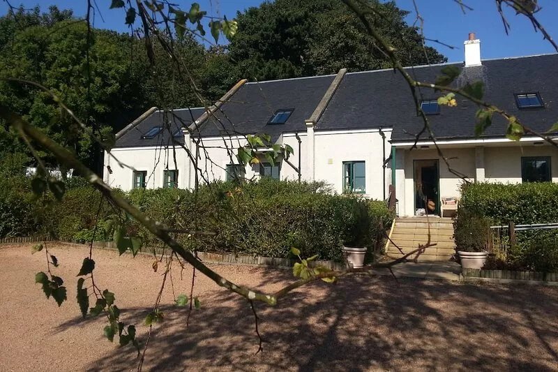 Beautiful holiday cottages set in quiet rural location close to Edinburgh