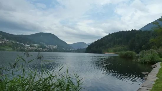 Lago della Serraia