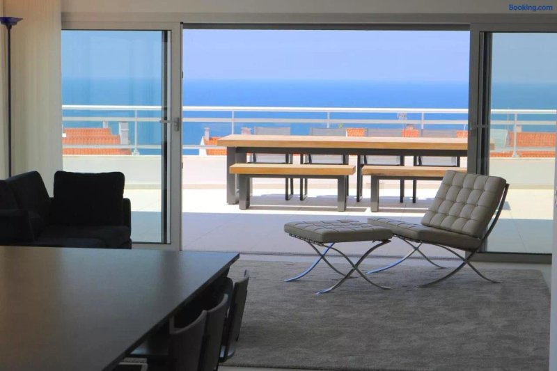 Pico do Feliz - The Penthouse & The Village by Silver Prop