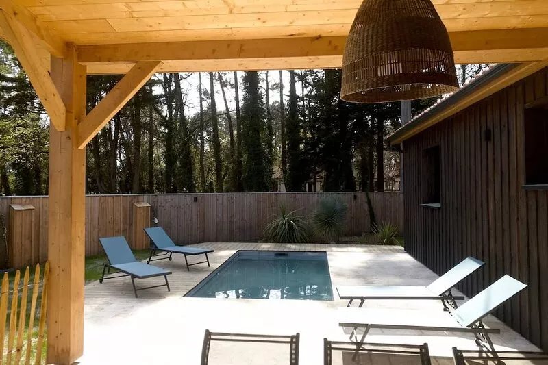 Villa Javal à Ares avec piscine chauffée (du 01/05 au 15/10) et à 2 pas du