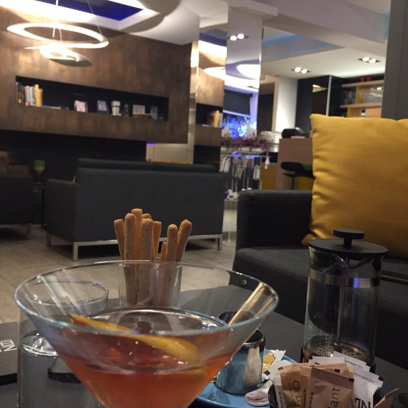 Zuu Bar